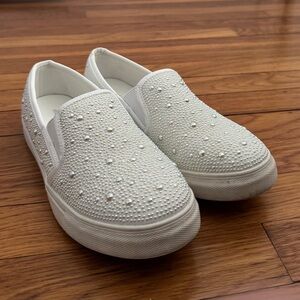 Wedding bridal slip on sneakers white 8.5 pearl
